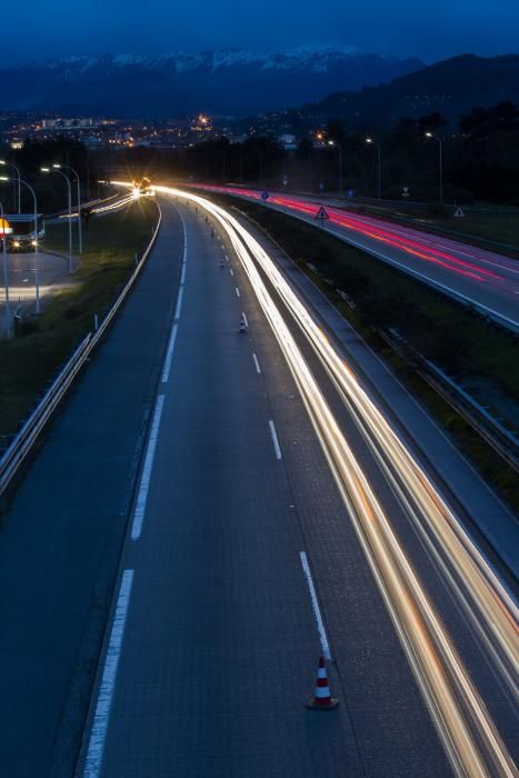 Corte de un carril en la autopista "Y"