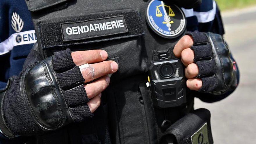 Abaten en París a un hombre que amenaza con un cuchillo a la Policía