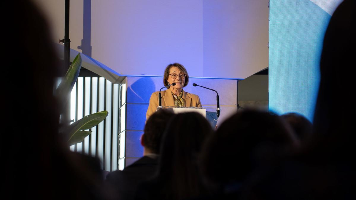 Eva Alcón, rectora de la UJI.