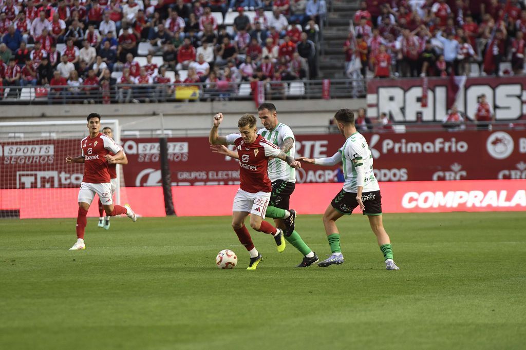 Las mejores imágenes del partido entre el Real Murcia y el Antequera
