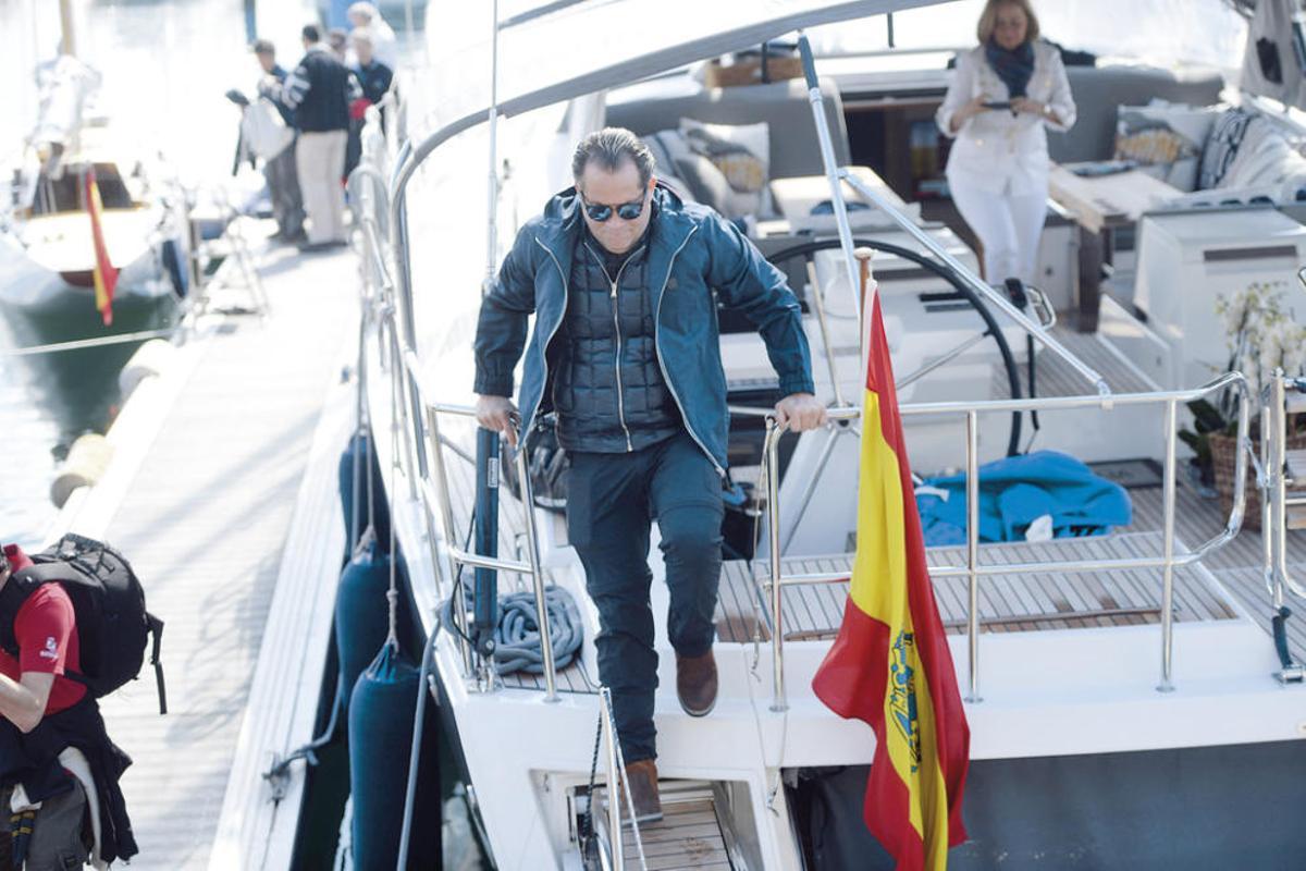 ESTELADon Juan Carlos echa amarras en Sanxenxo
