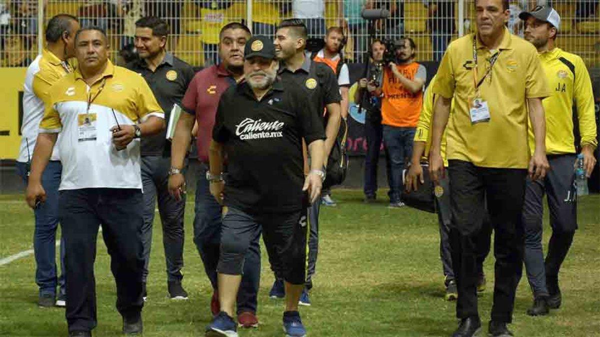 Maradona es feliz con el Dorados