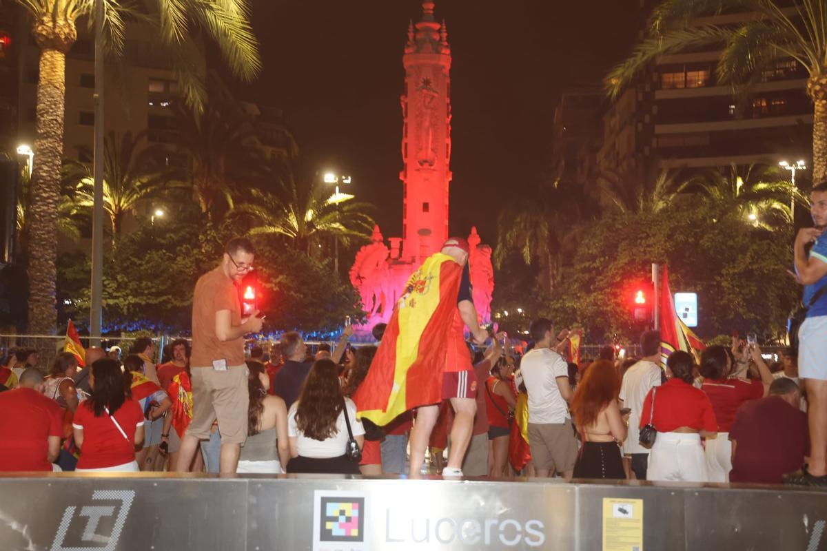 Las mejores imágenes de la celebración de la victoria de España en Alicante