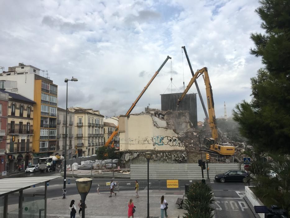 Así queda la plaza de la Merced sin el edificio del Astoria.