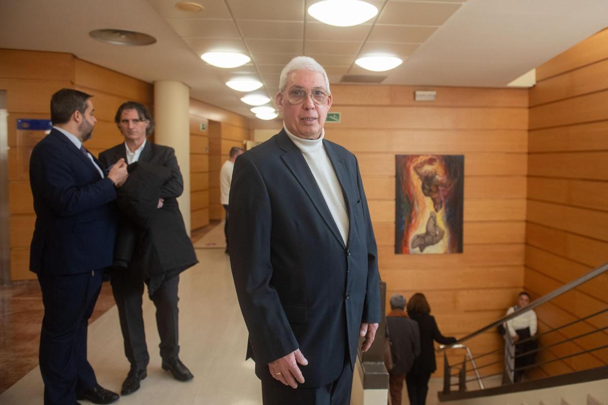 Juan Álvaro calvo, jubilado y reconocido por el premio PTXAS jubilado