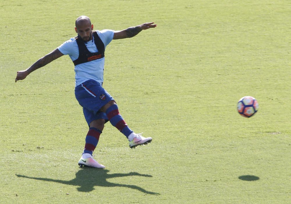 Las mejores imágenes del entrenamiento del Levante UD