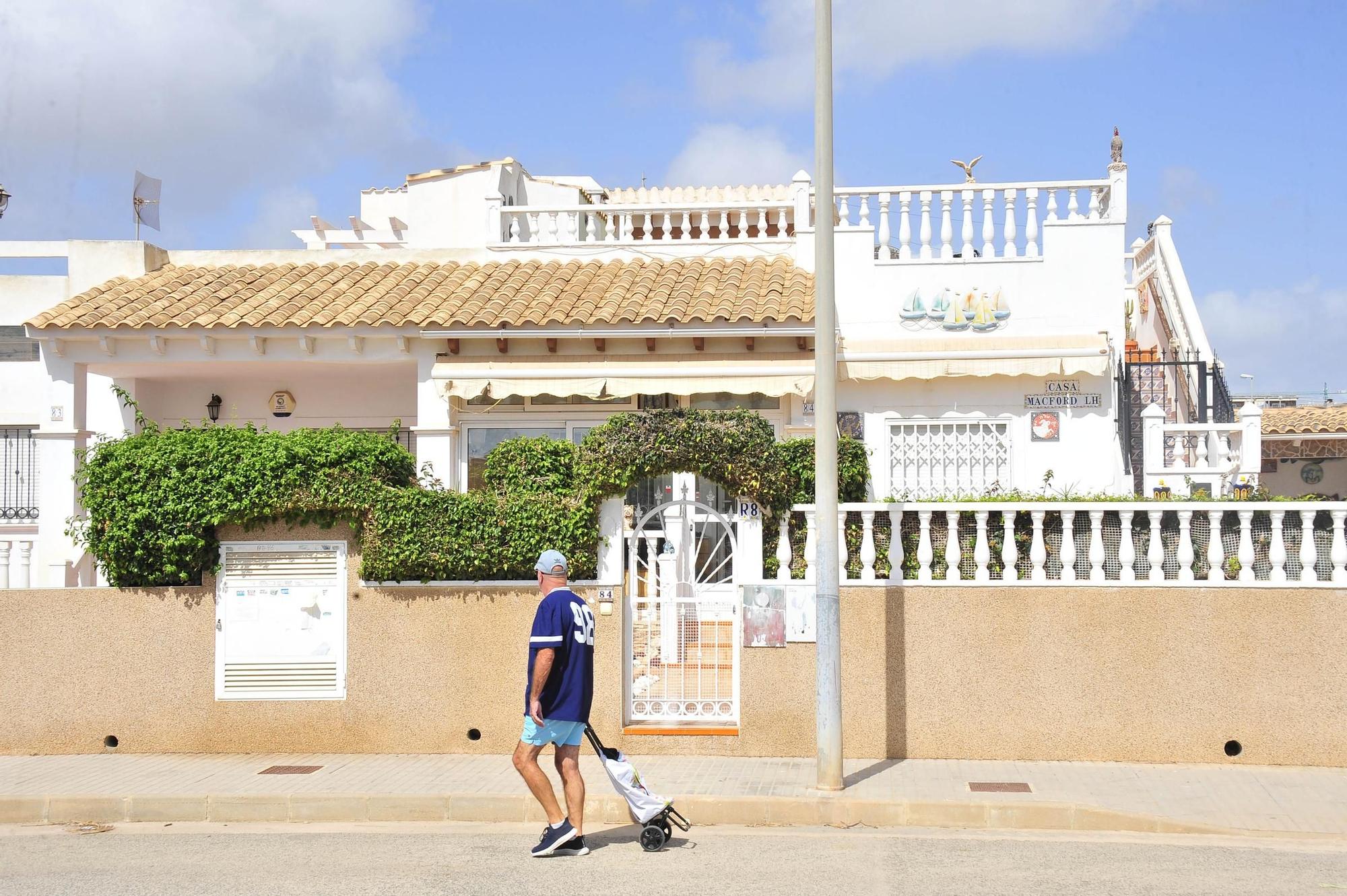 Un hombre de 82 años mata presuntamente a su pareja en un domicilio de Orihuela Costa