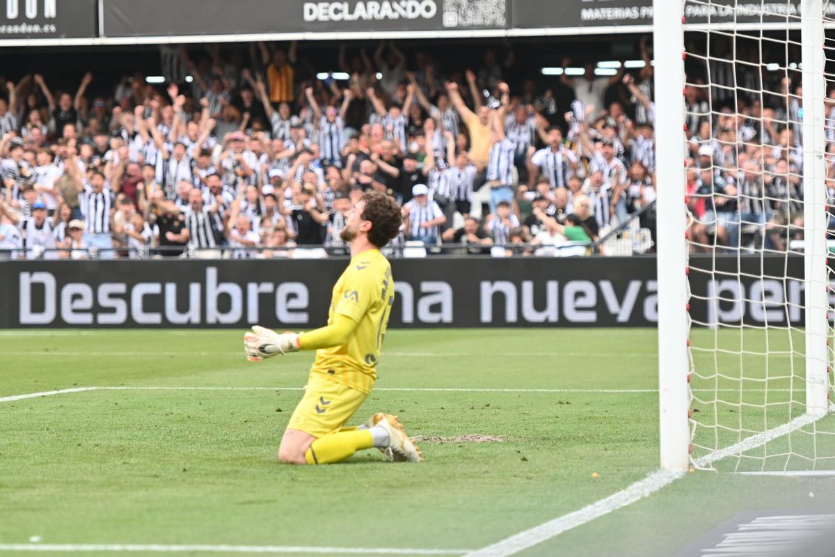 La afición albinegra, protagonista dentro y fuera del SkyFi Castalia