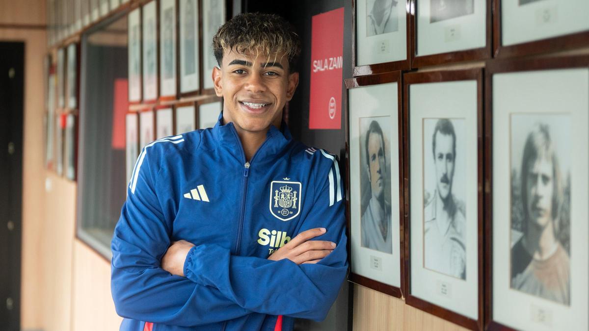 Lamine Yamal ya forma parte de la historia de la selección española