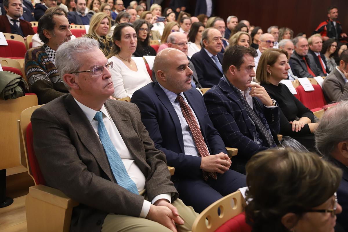 Pastelerías Roldán, Cajasol y el fiscal Fernando Santos, premiados por su labor con la discapacidad
