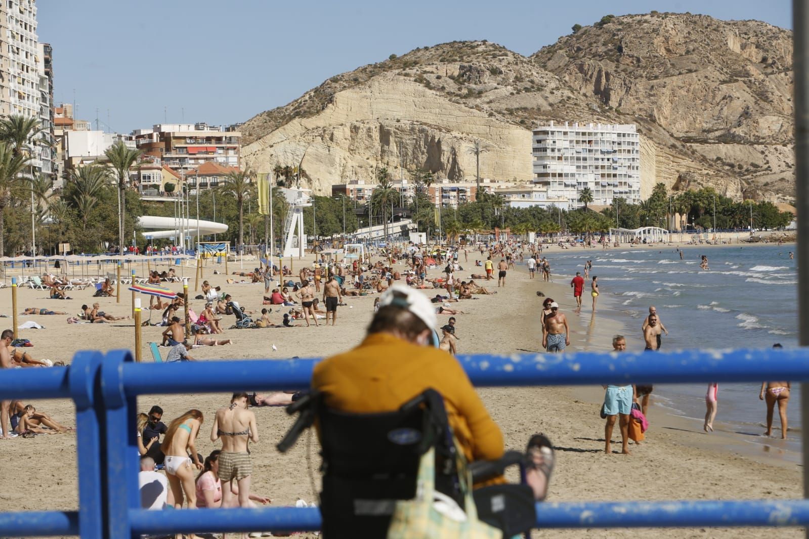 El Día de la Hispanidad en Alicante, en imágenes