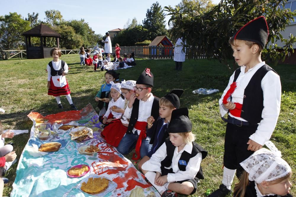 Merienda en el colegio infantil San Eutiquio de Gijón