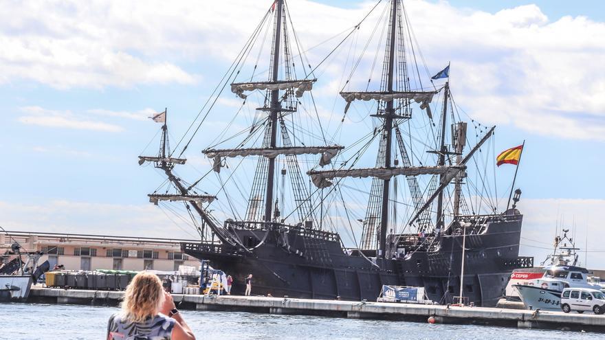 Santa Pola exhibe gastronomía, deportes náuticos y &quot;las mejores playas&quot; en la Feria de Turismo de Madrid