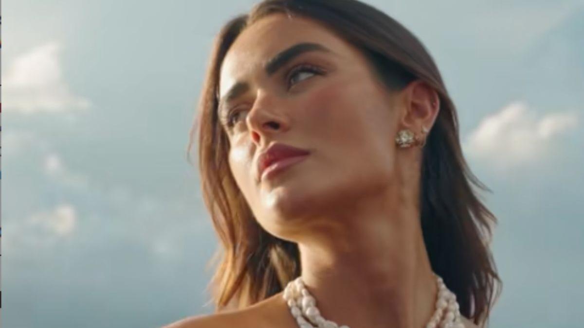 Carmen Tobal, modelo murciana con 15 hermanos En Navidad hacemos como un amigo invisible