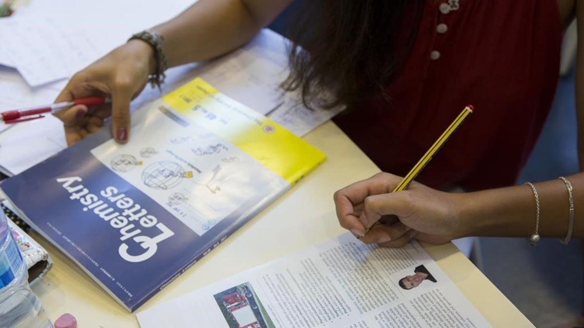 jgblanco38989836 barcelona 21 06 2017 ambiente en la facultad de fisica de la170621142245