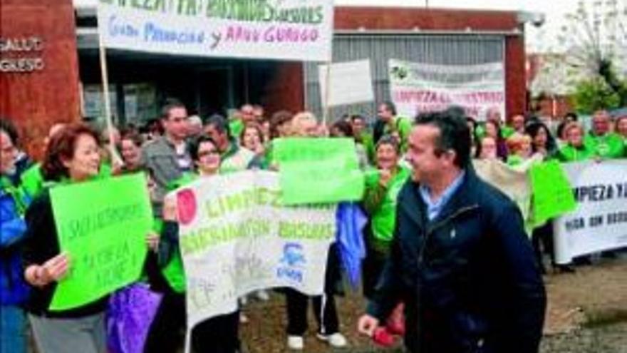 300 pacenses salen a la calle para exigir una Margen Derecha limpia