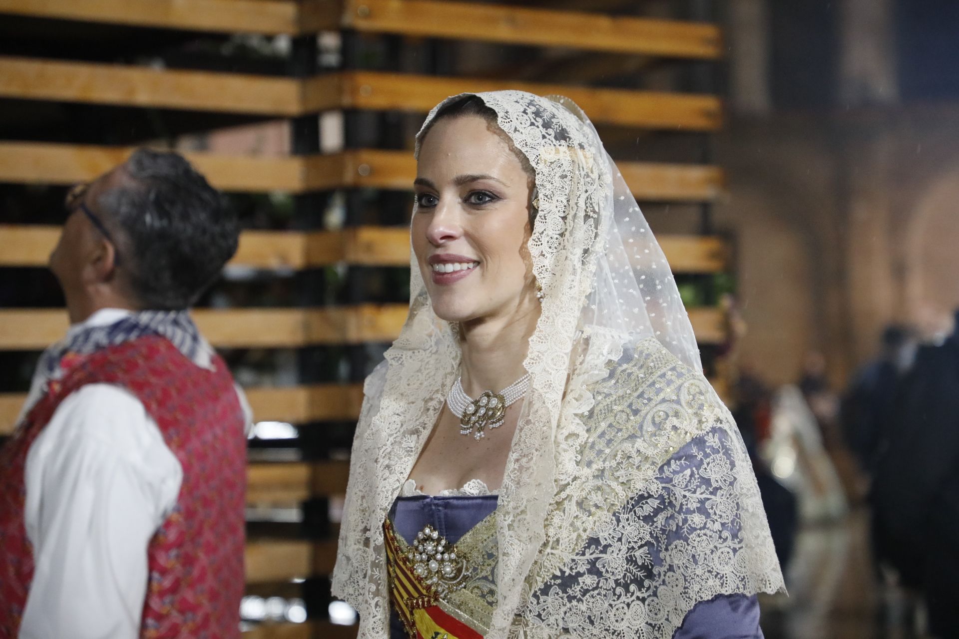 Búscate en el primer día de ofrenda por la calle de la Quart (entre las 19:00 a las 20:00 horas)