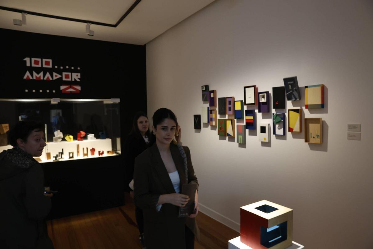 La Casa Natal de Jovellanos inaugura una exposición de homenaje al escultor Amador Rodríguez (en imágenes)