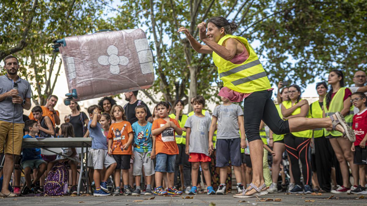 Campeonato mundial de lanzamiento de maletas en Horta