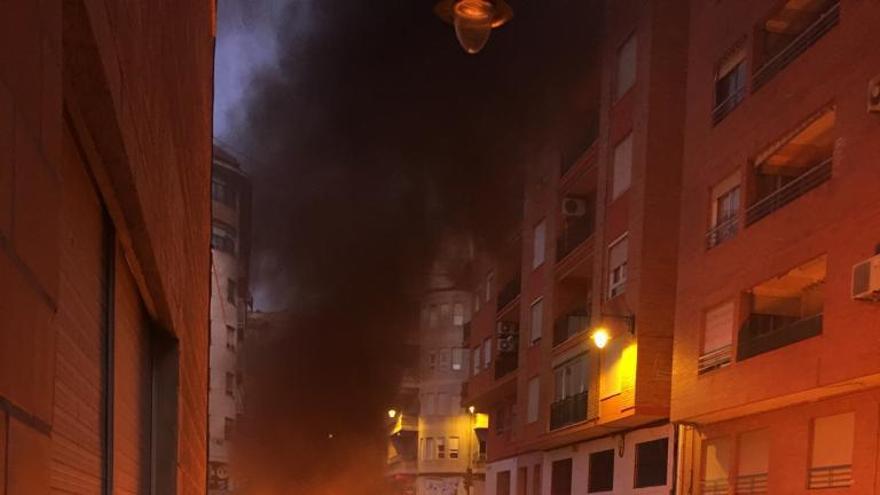 Imagen del primer incendio registrado este miércoles.