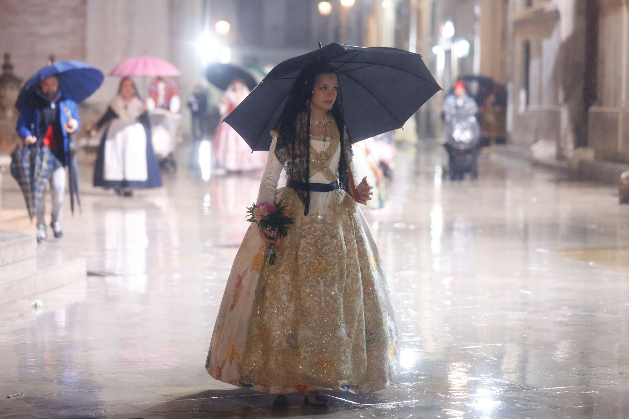 Falleras Mayores en la Ofrenda 2025. Día 18 (2/3)