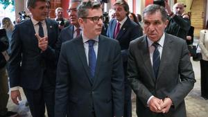 El ministro de la Presidencia, Justicia y Relaciones con las Cortes, Félix Bolaños, junto al presidente del Tribunal Superior de Justicia de Andalucía, Lorenzo del Río en Sevilla.