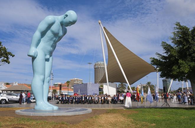 Inauguración del 'Greetingman'