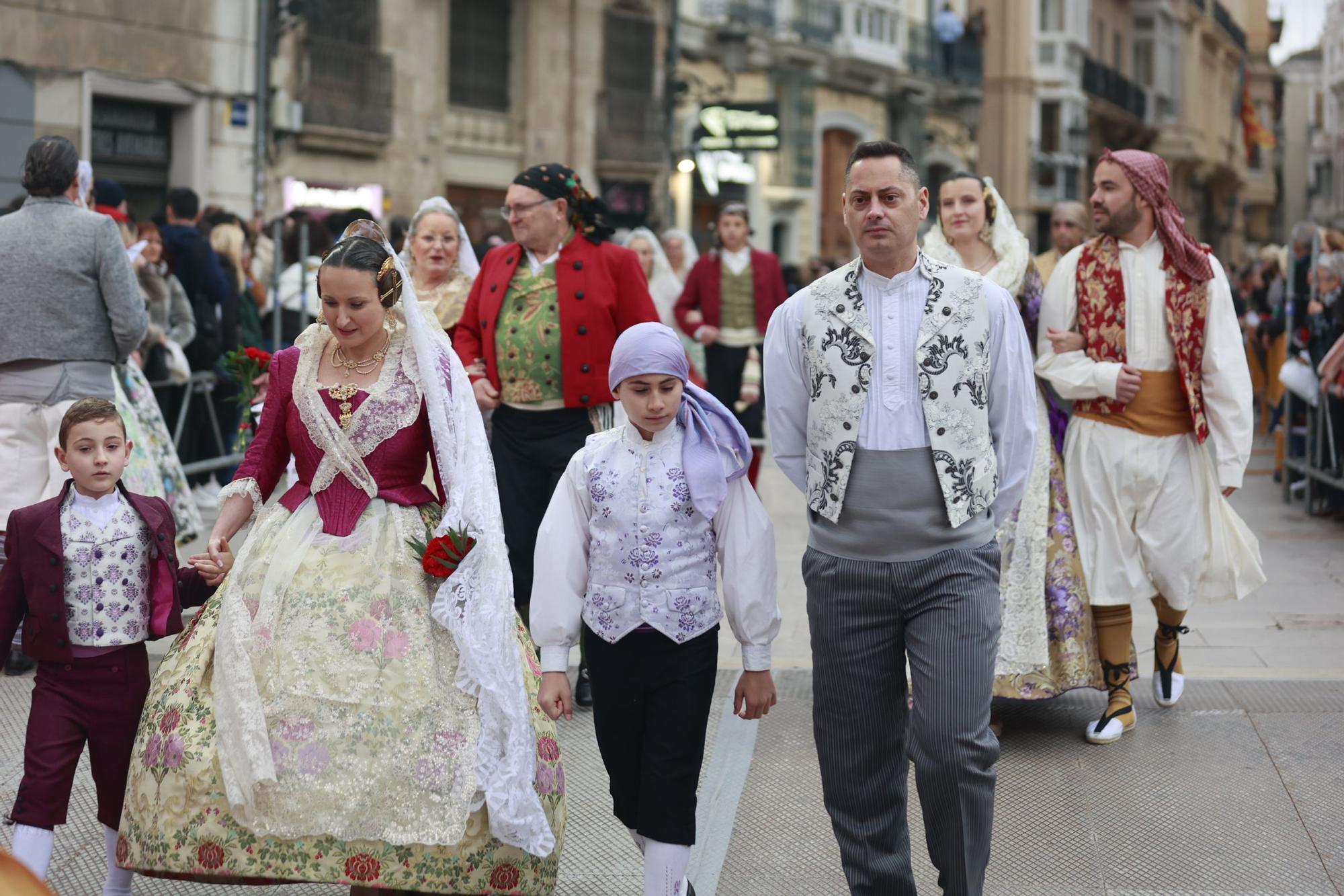 Búscate en el segundo día de ofrenda por la calle Quart (entre las 18:00 a las 19:00 horas)