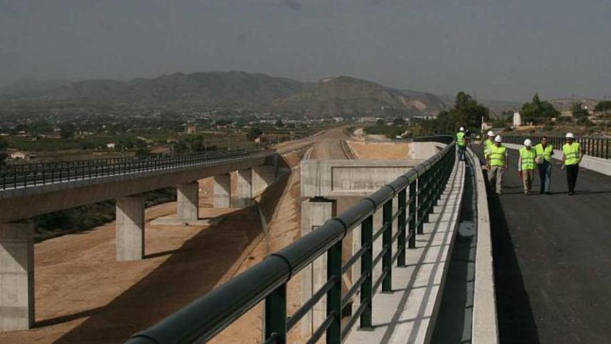 La bifurcación Madrid-Alicante-Murcia del Ave se halla en Monforte, muy cerca de la futura base de montaje de la vía