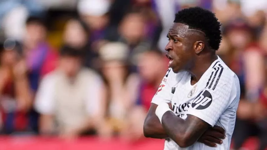 En Inglaterra afirman que el Chelsea va tras Vinicius