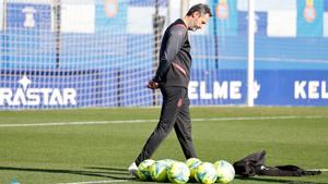 Vicente Moreno, en el entrenamiento de este jueves del Espanyol.