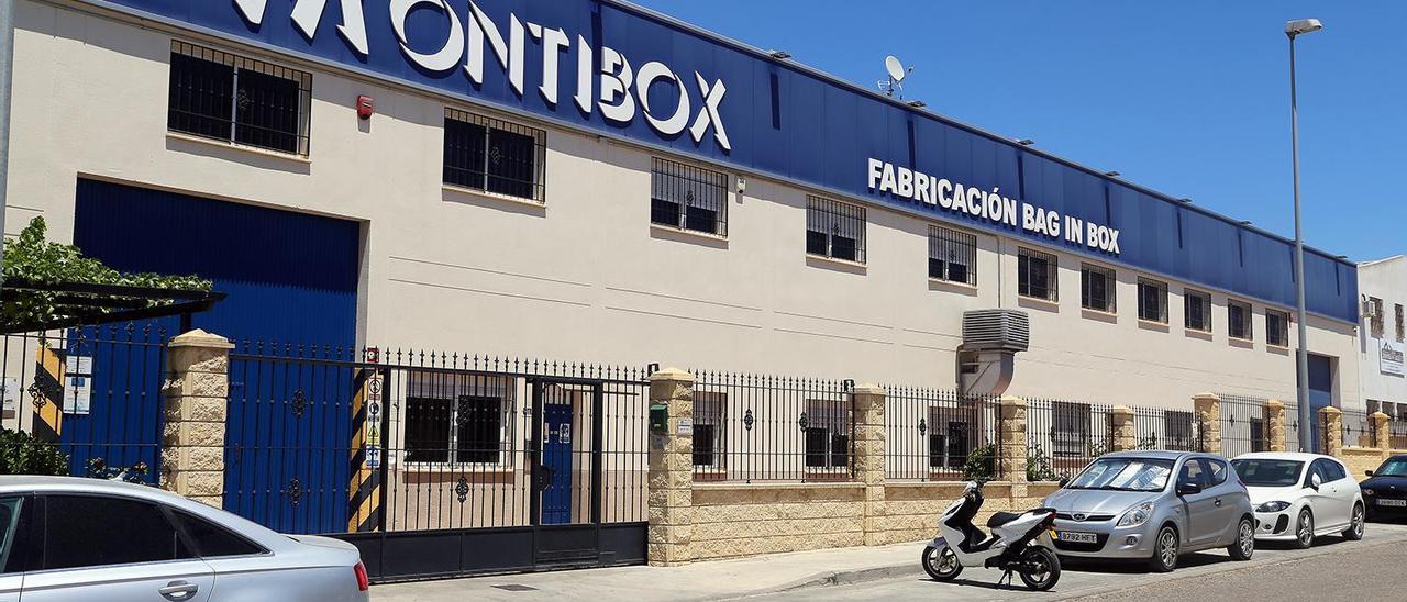 Las instalaciones de Montibox se encuentran en el polígono industrial Llanos de Jarata de Montilla.