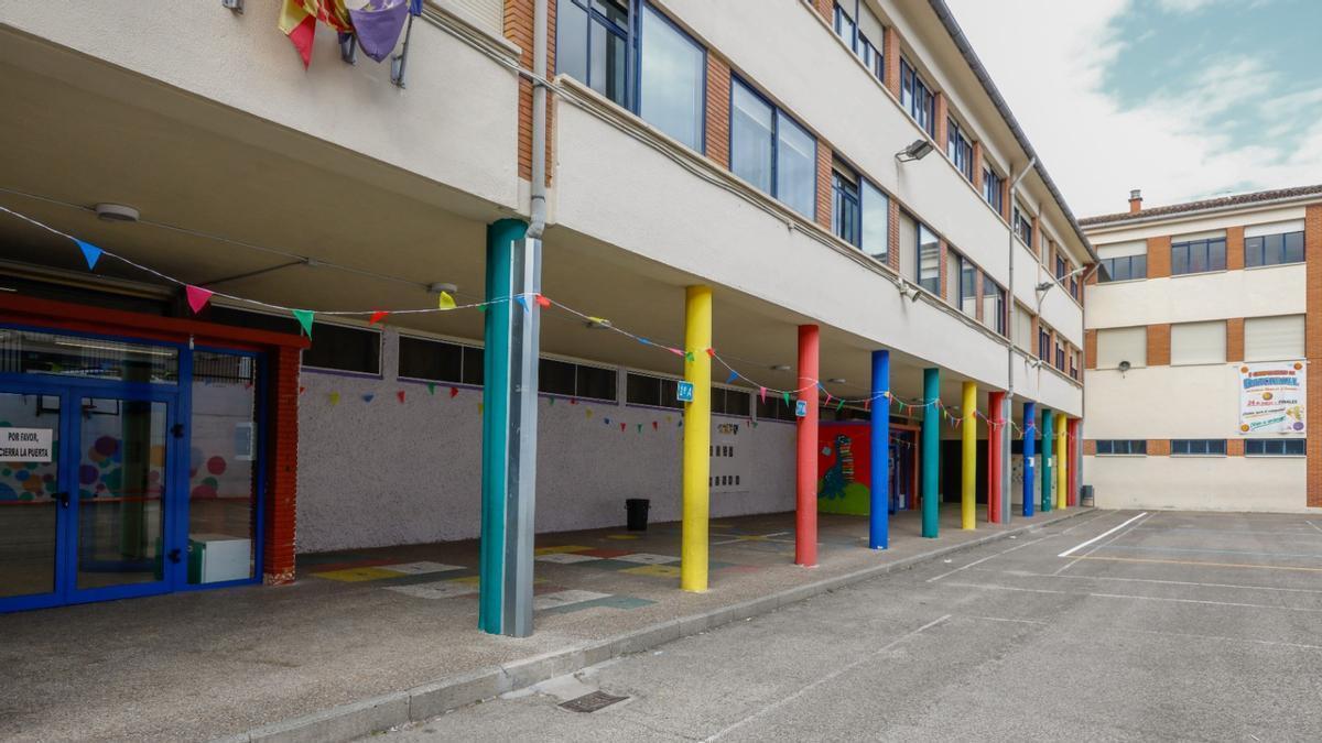 Varios colegios públicos en Aragón alcanzan los 34 grados en sus aulas.