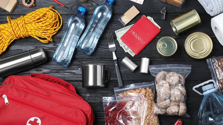 Lo que necesitas para preparar tu kit de supervivencia en casa
