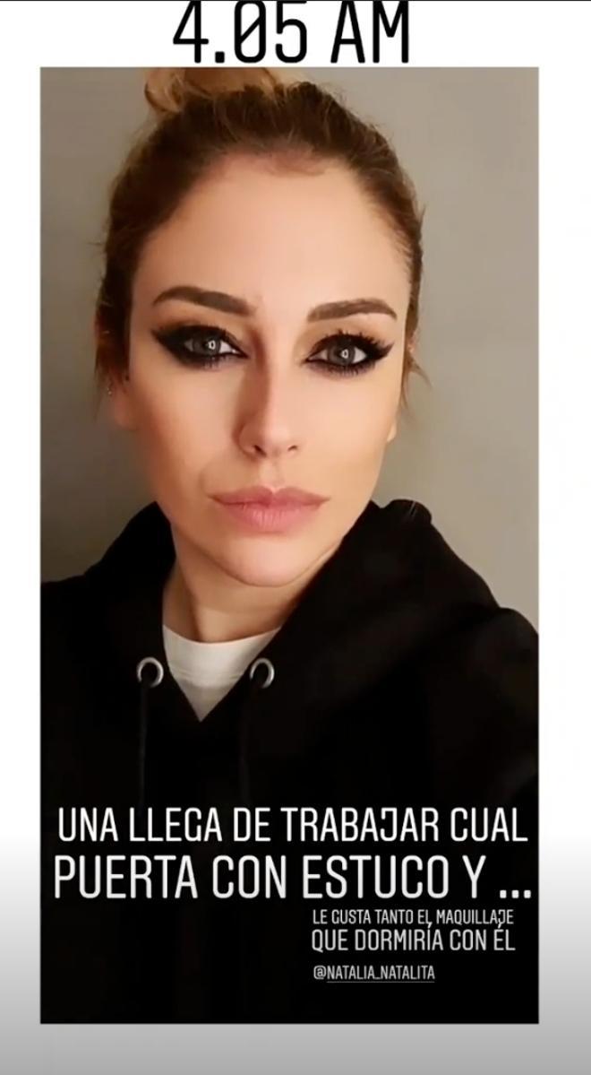 Blanca Suárez con los ojos muy maquillados tras un rodaje