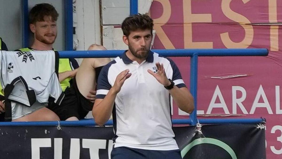 Pablo Cortés, durante la disputa del choque ante el Palencia CF, el pasado sábado