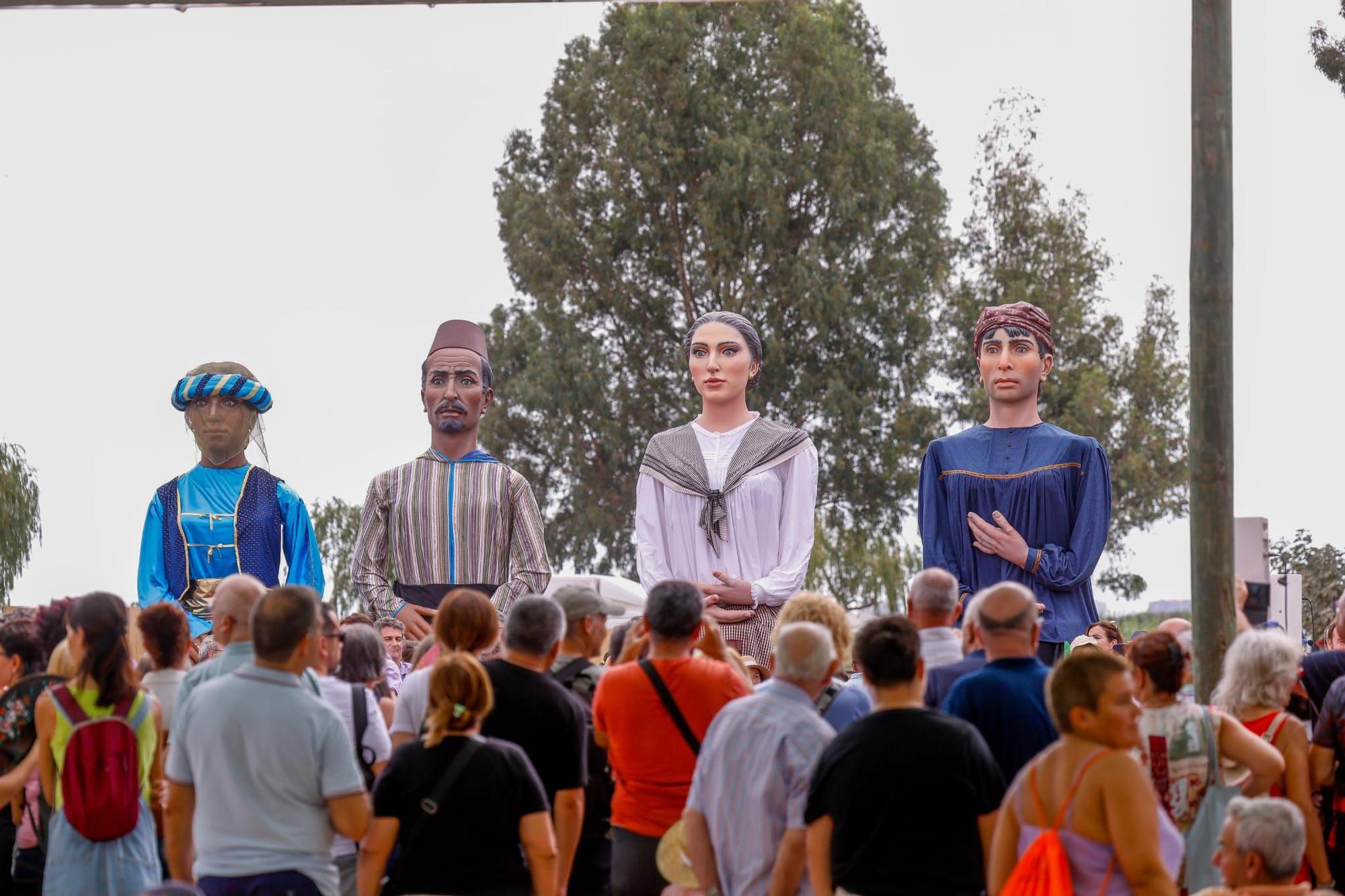 El puerto de Catarroja reúne a 5.000 personas en la Fiesta de la siega del arroz