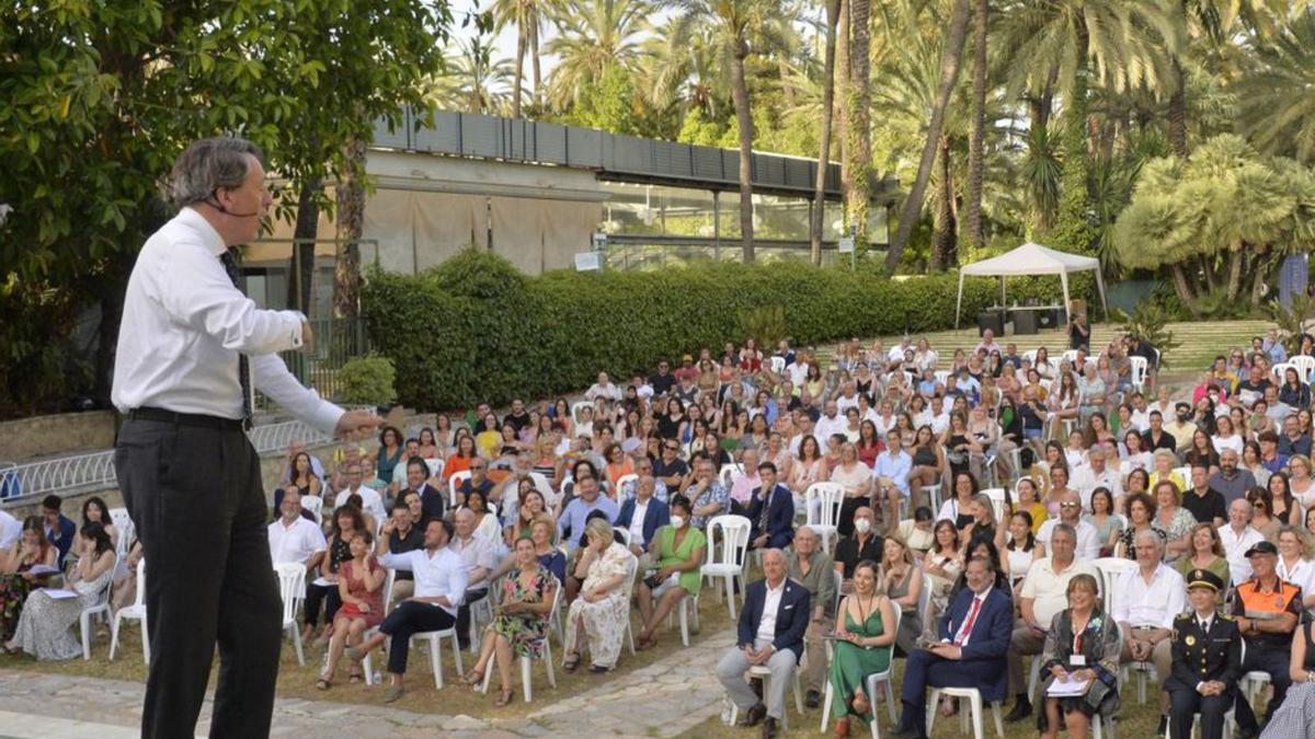 El conferenciante Carlos Andreu durante el encuentro de ayer.  | MATÍAS SEGARRA 