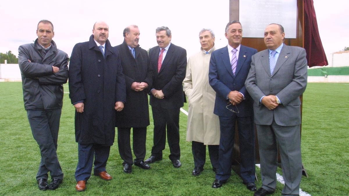 Hurtado, con Del Bosque, en 2003 en el complejo que lleva el nombre de José Antonio Camacho.