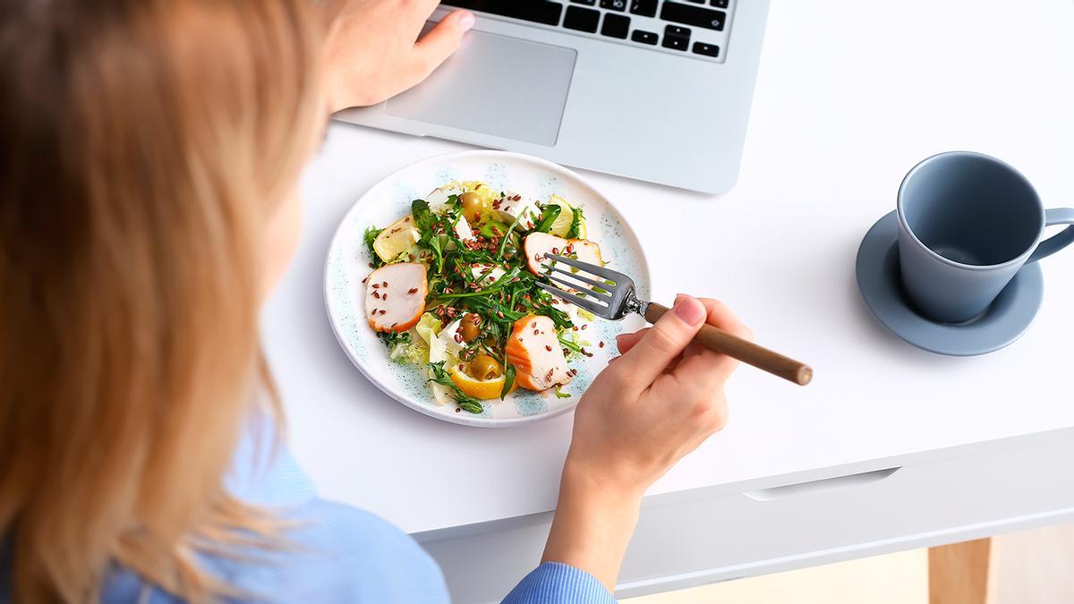 Esta es la ensalada más sana de Mercadona según los expertos: rica en  fibra, vitaminas y pocas calorías