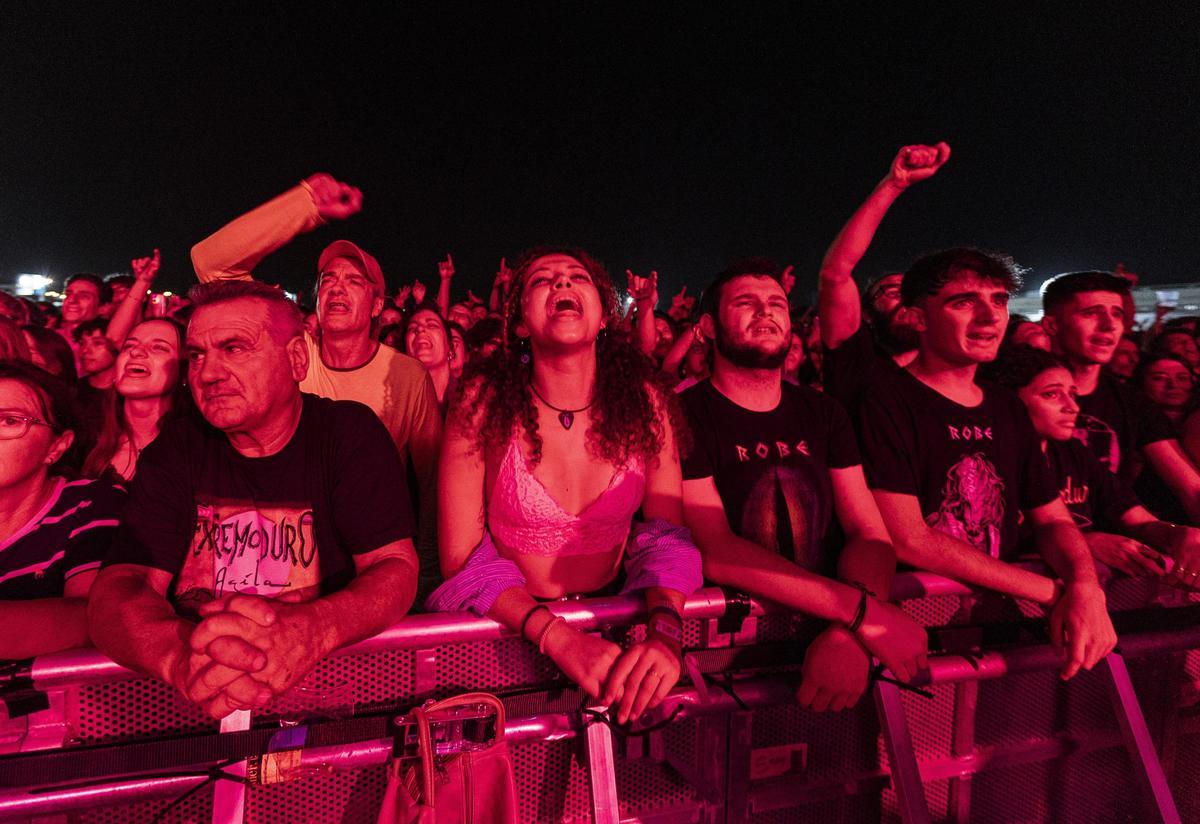 Asistentes al concierto de Robe Iniesta en Multiespacio Rabasa el año pasado