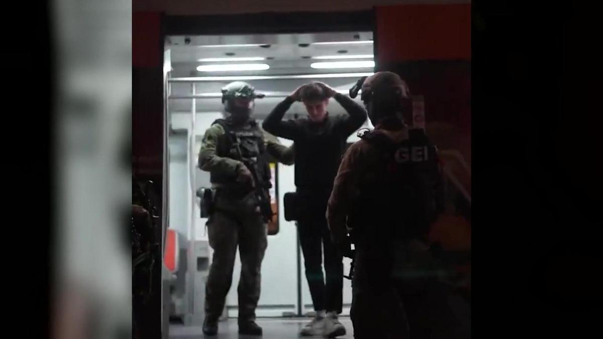 Un simulacro de secuestro con rehenes toma la estación de França de Barcelona