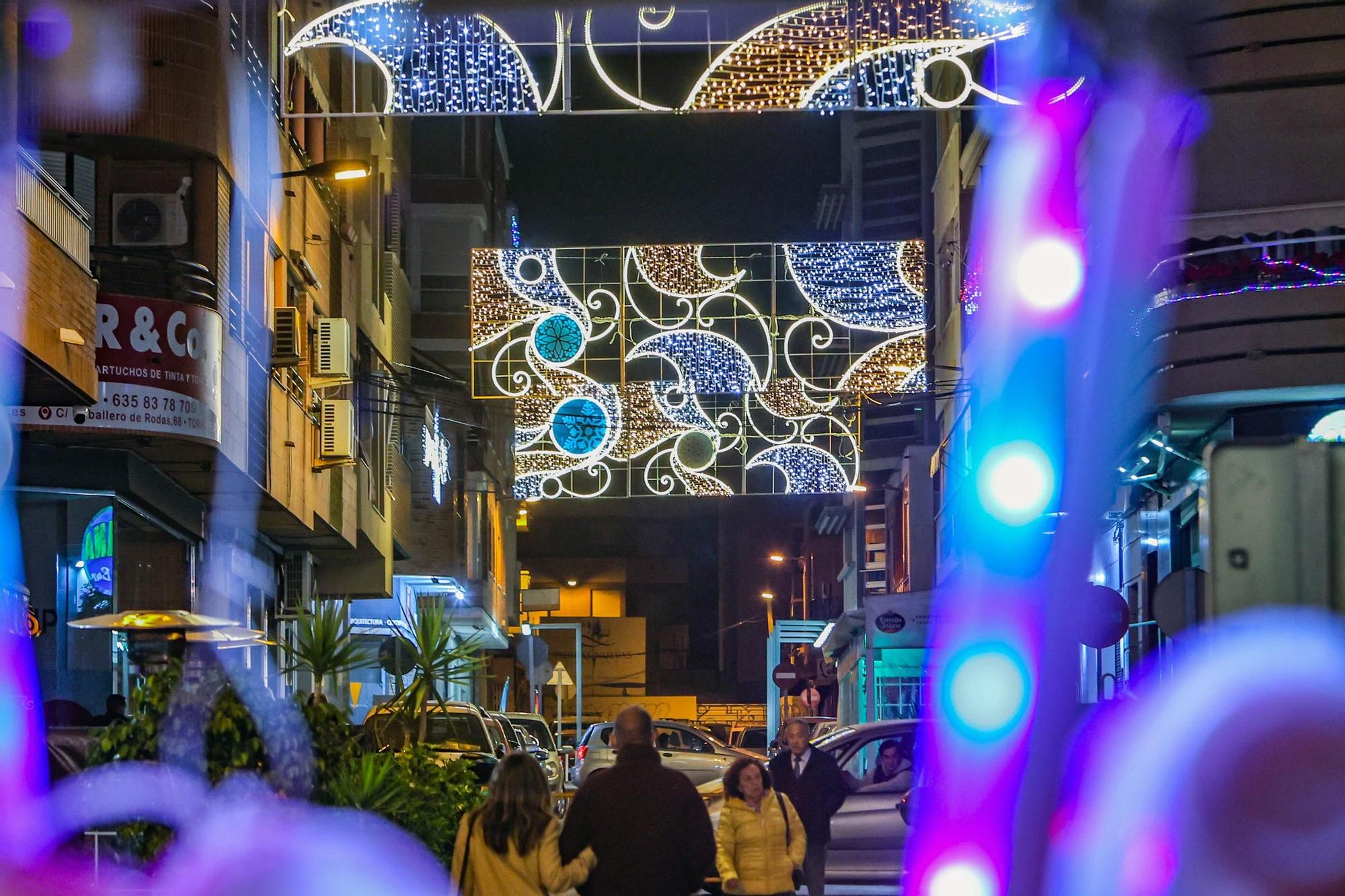 Inauguración del Belén Municipal e iluminación navideña en Torrevieja