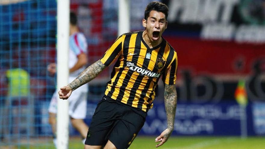 El AEK quiere seguir con Araujo y sondea a Livaja como refuerzo