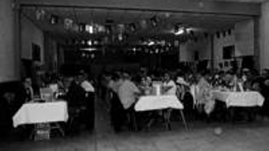 El final de la vendimia se celebra con una gran cena