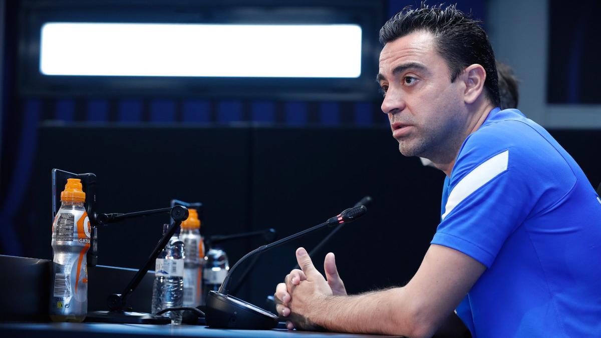 Xavi durante la rueda de prensa