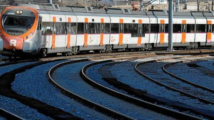 Imatge d&#039;arxiu de l&#039;arribada d&#039;un tren a l&#039;estació de Renfe de Manresa