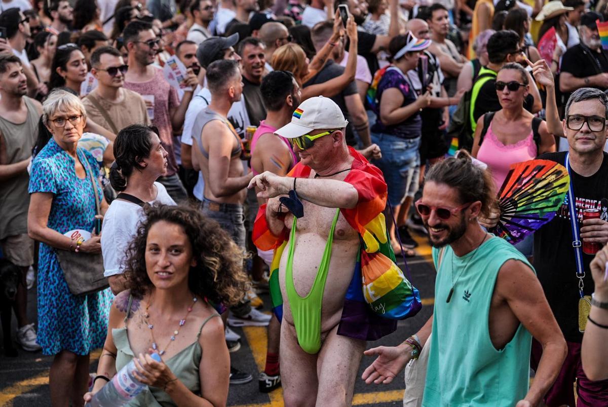 Empieza el desfile del Orgullo LGTBI en Barcelona