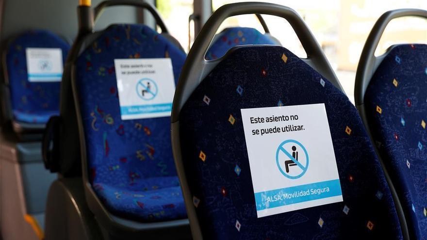 Desescalada: autobuses y trenes podrán ocupar todos sus asientos desde este lunes en toda España