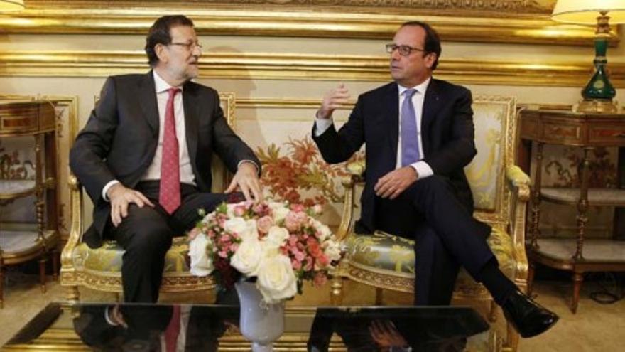 Rajoy visita a Hollande para diseñar un plan económico conjunto